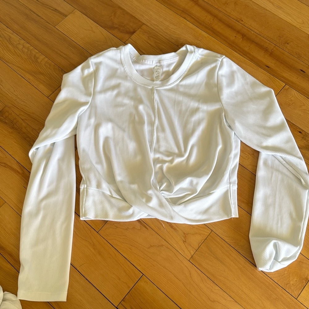 Athletic long sleeve
